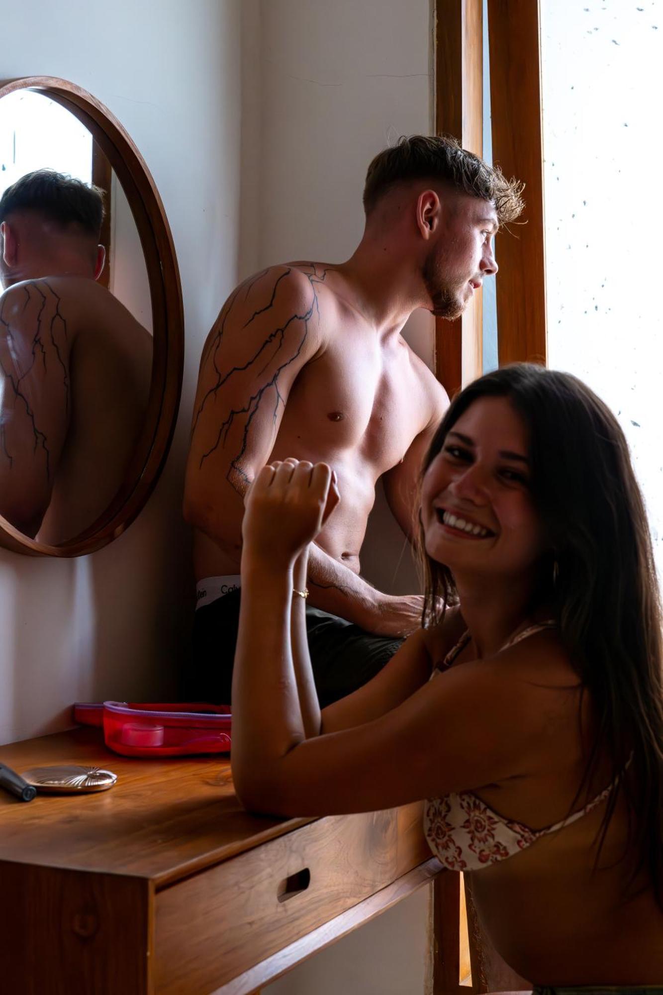 Clandestino Hostel Canggu エクステリア 写真